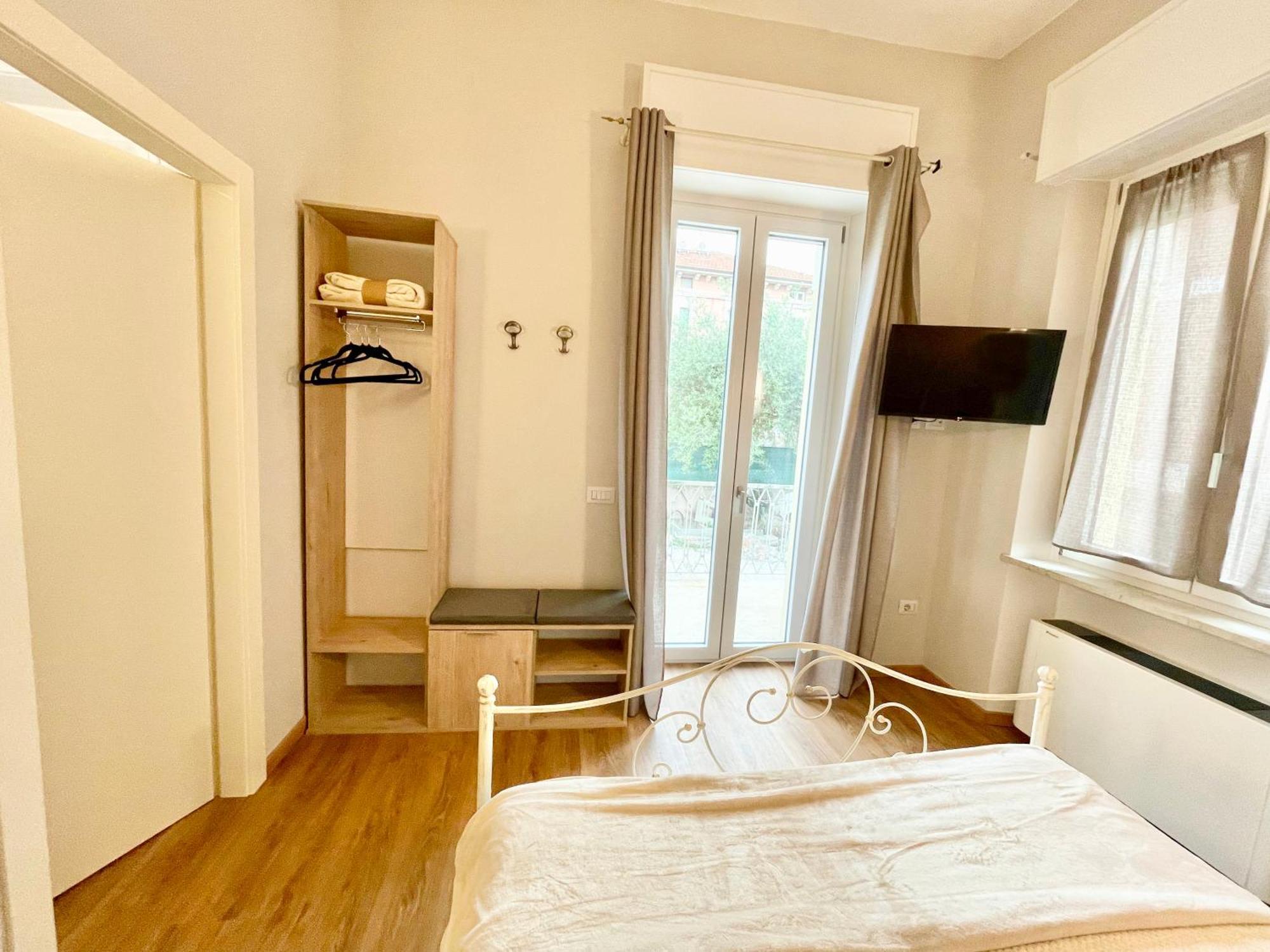 Domus 44 Rooms Verona Kültér fotó