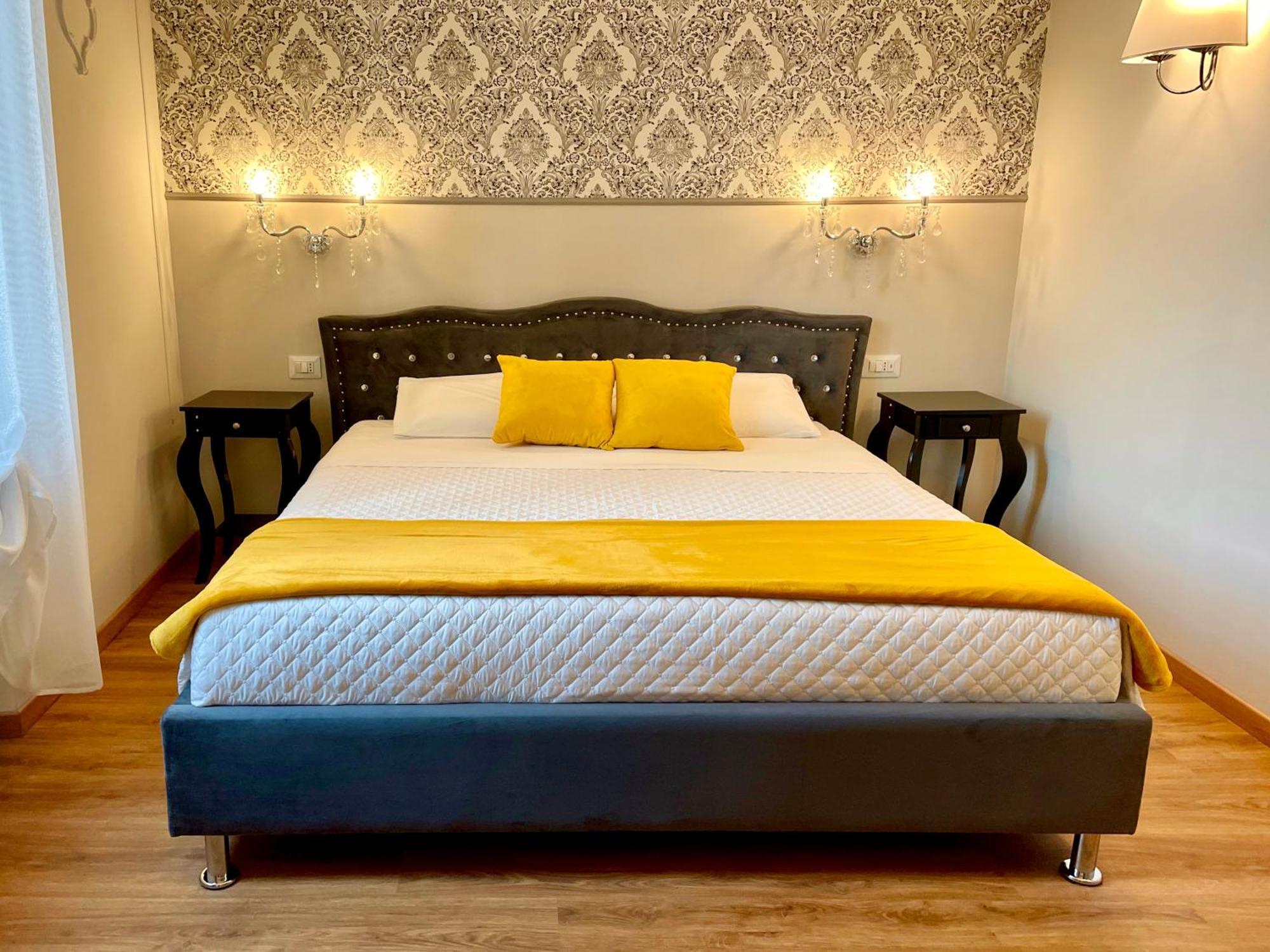 Domus 44 Rooms Verona Kültér fotó